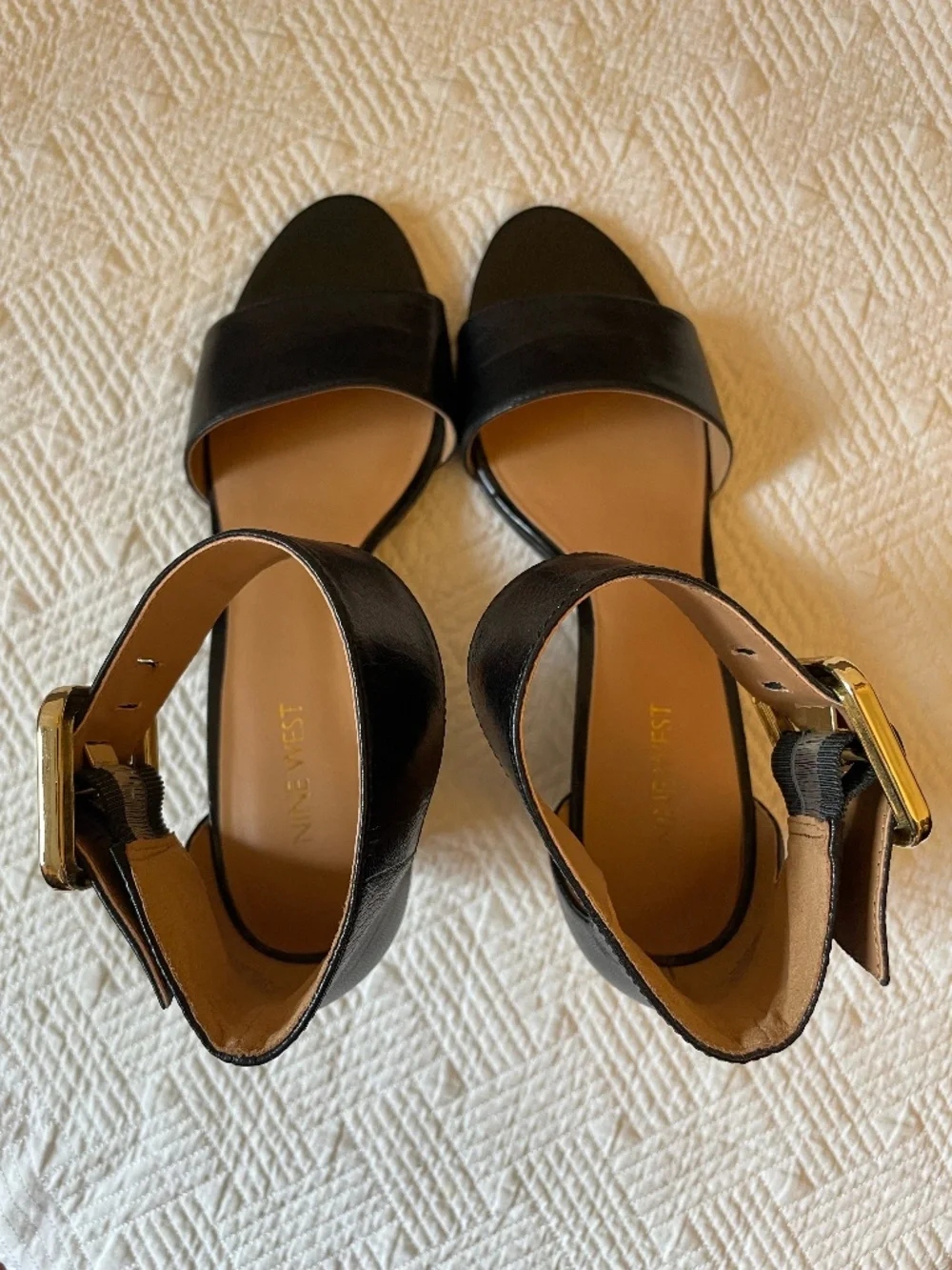 Nine West black ankle strap wedge sandal with gold buckle detail size 8.5